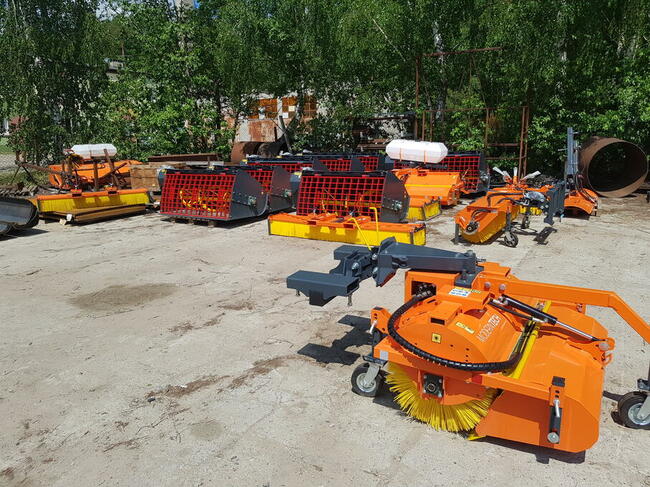 Zamiatarka szczotkowa, odśnieżarka, obmiatarka ZE 120-200 cm