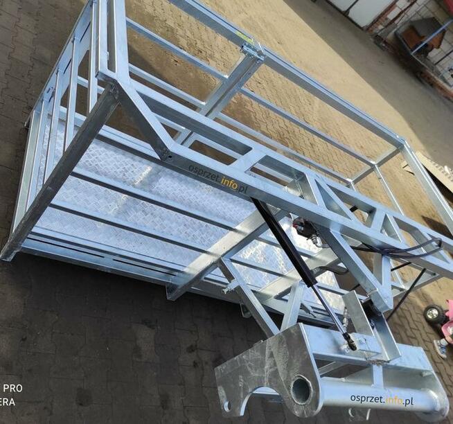 Kosz narzędziowy, kosz roboczy do ładowarki lub koparki