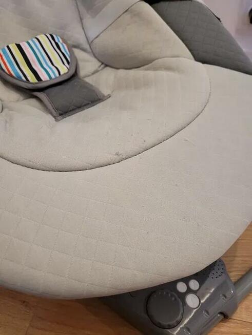 Leżaczek, leżak, bujak Lionelo Otto