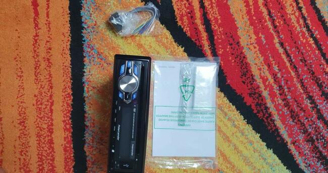 Sprzedam radio samochodowe USB AUX CD