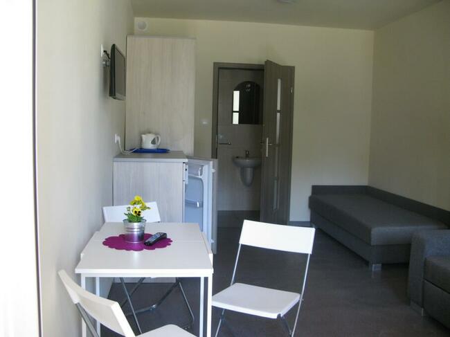 Ośrodek Wypoczynkowy z restauracją nad Jeziorem Kuźnickim