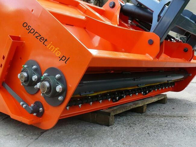 Posypywarka samozaładowcza do piasku i soli PSS 160-240