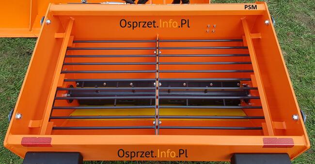 Posypywarka standard do piasku i soli zawieszana PSM 100-160