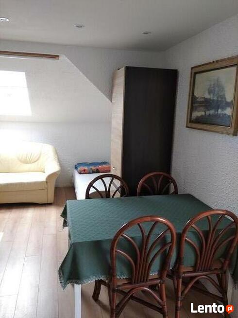 Noclegi nad jeziorem Narie