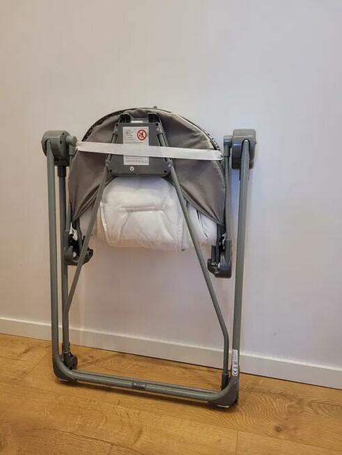 Leżaczek, leżak, bujak Lionelo Otto