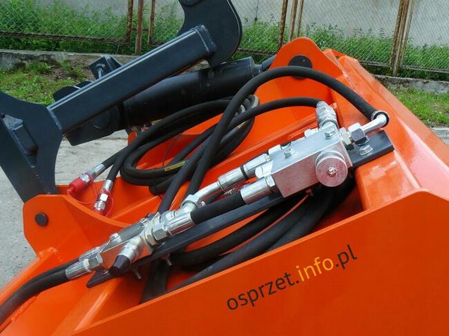 Posypywarka samozaładowcza do piasku i soli PSS 160-240