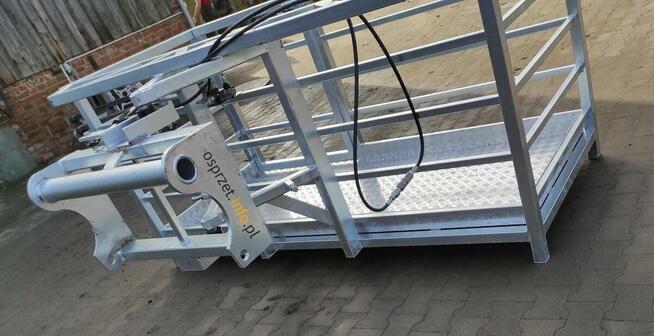 Kosz narzędziowy, kosz roboczy do ładowarki lub koparki