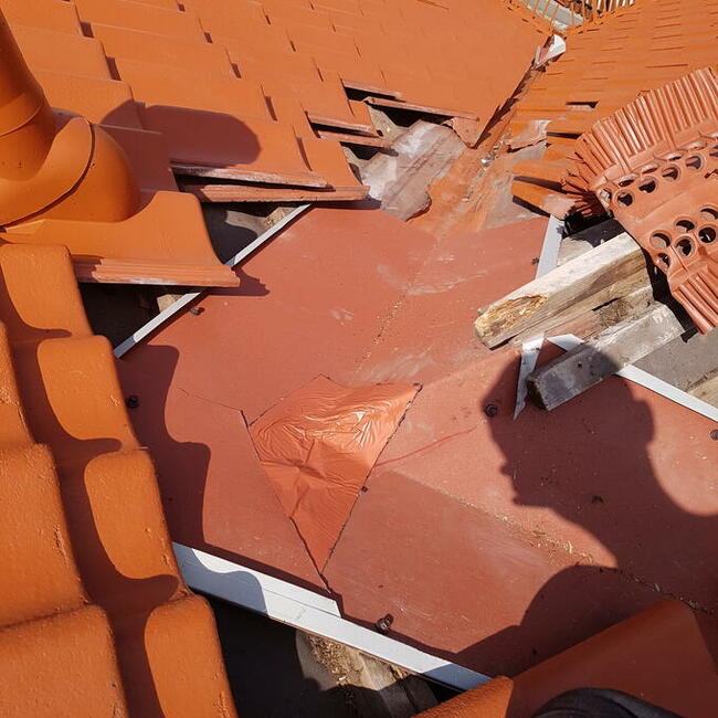 DEKARZ NAPRAWY Zacieki Przecieki eliminowanie dach dachy bla