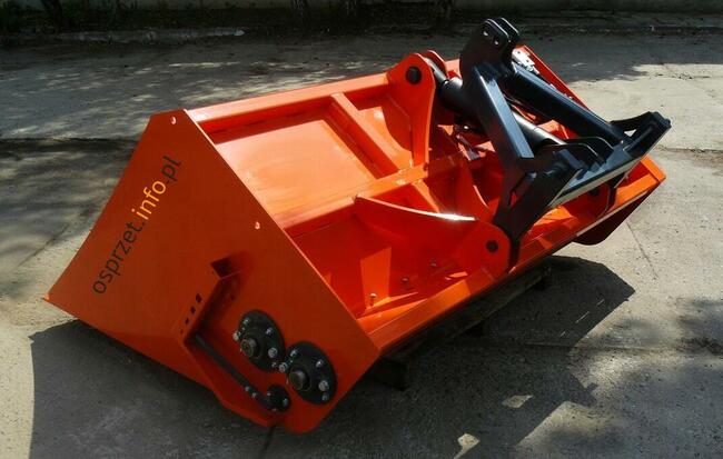 Posypywarka samozaładowcza do piasku i soli PSS 160-240