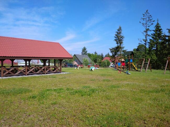 Noclegi nad jeziorem Narie