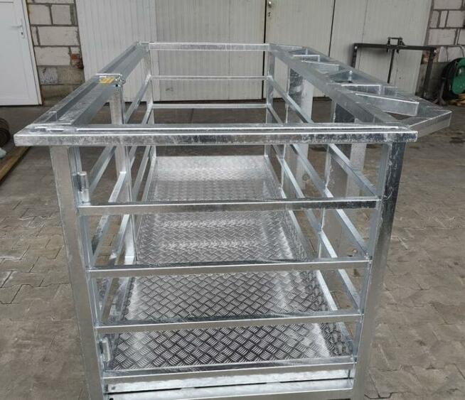 Kosz narzędziowy do JCB, MERLO, MANITOU, skrętny