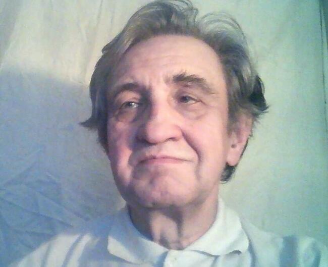 Emeryt, lat 71 z orzeczeniem szuka pracy