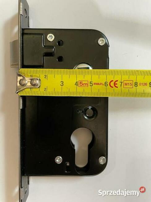 Zamek do drzwi do domku holenderskiego