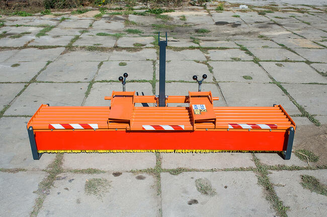 Zamiatarka szczotkowa ZL/ZLS - szerokość 150-300cm
