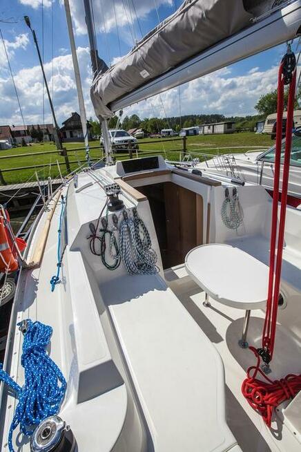 Czarter wynajem jachtu Mazury jacht Phila900 trzy kabiny