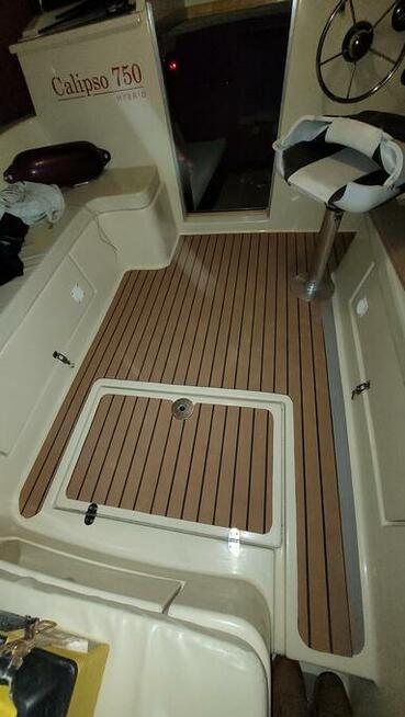 Czarter wynajem Mazury Jacht motorowy Houseboat Calipso750