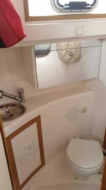 Czarter jachtu wynajem Mazury jacht Shine30 3 kabiny lodówka