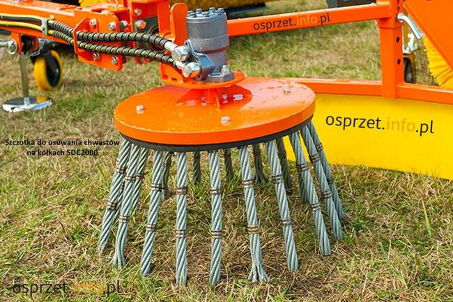 Odchwaszczarka, szczotka do usuwania chwastów - do ciągnika