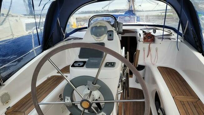 Czarter jachtu wynajem Mazury jacht Shine30 3 kabiny lodówka