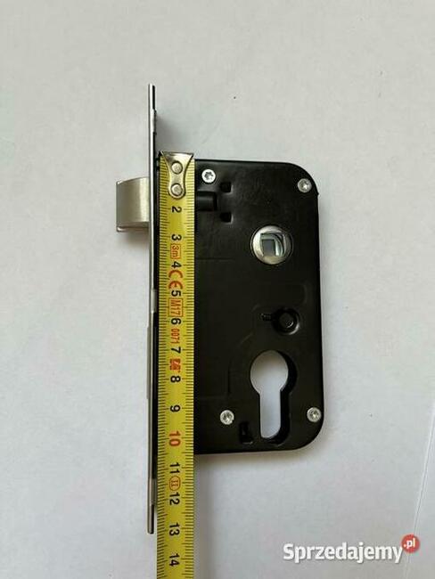 Zamek do drzwi do domku holenderskiego