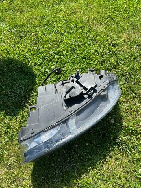 VOLVO S60 prawa lampa prawy reflektor ksenon xenon