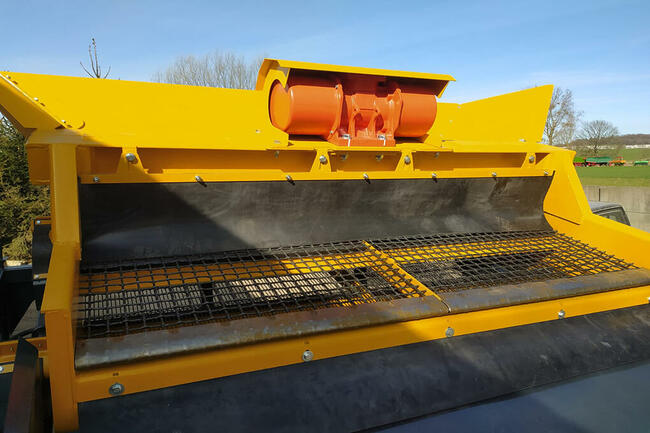 Przesiewacz wibracyjny PWB - 3 frakcje - sita 3,0 m2
