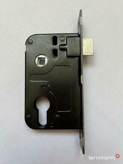 Zamek do drzwi do domku holenderskiego