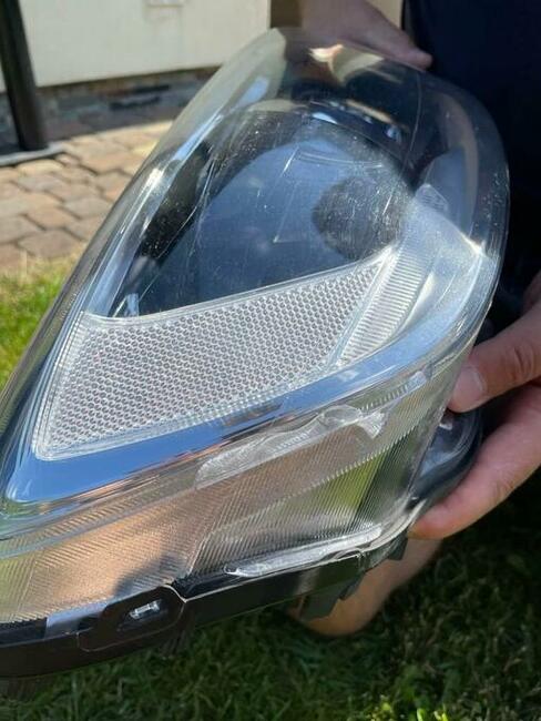 VOLVO S60 prawa lampa prawy reflektor ksenon xenon