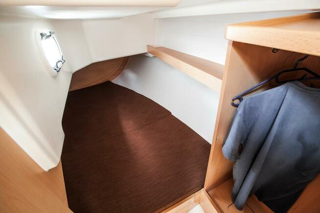 Czarter wynajem jachtu Mazury jacht Phila900 trzy kabiny