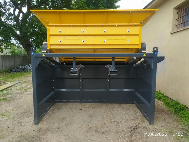 Przesiewacz wibracyjny PWB - 3 frakcje - sita 3,0 m2