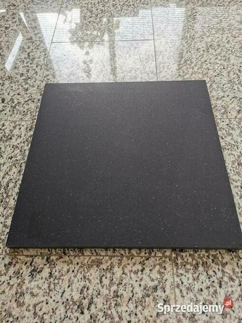 Konglomerat kwarcowy NARON 40x40x2 mat