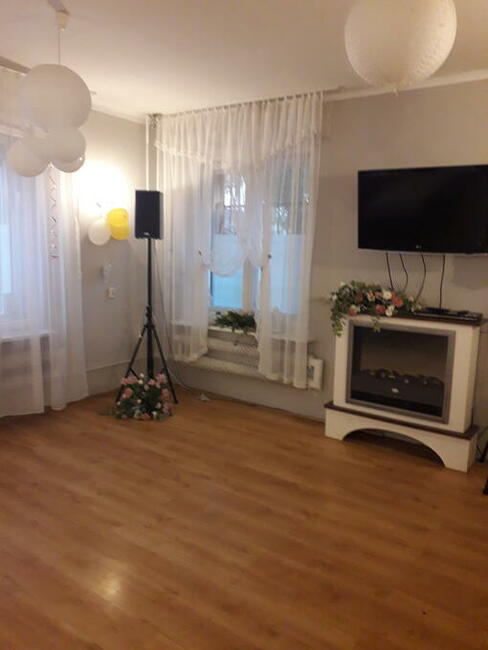 Sala do organizacji przyjęć okolicznościowych z kuchnią