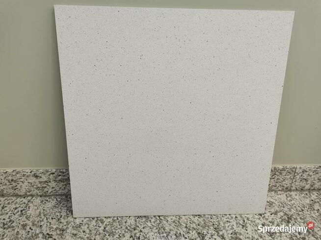 Konglomerat kwarcowy BLANCO SARAIBA 60x60x1,2 mat