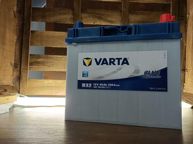 Akumulator VARTA Blue Dynamic B32 45Ah 330A EN P+ Japan
