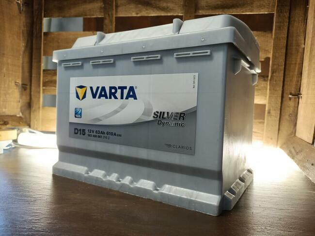 Akumulator VARTA Silver Dynamic D15 63Ah 610A