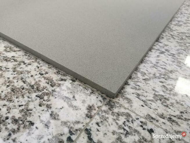 Konglomerat kwarcowy GRIS SERENA 60x60x1,2 szczotka