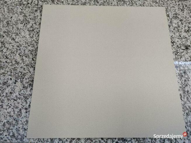 Konglomerat kwarcowy CREMA CLARA 60x60x1,2 szczotka