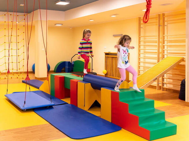 Fizjoterapeuta dziecięcy/ Logopeda/ Psycholog/ Terapeuta SI