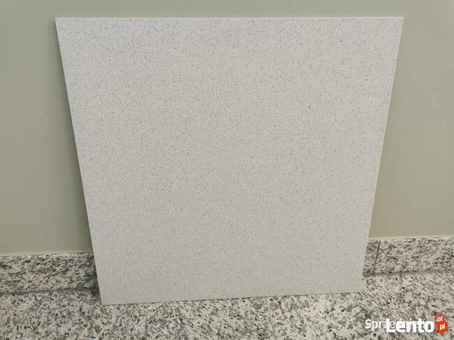 Konglomerat kwarcowy GRIS PERLADO 60x60x1,2 poler