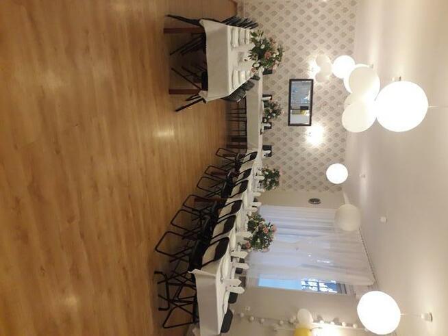 Sala do organizacji przyjęć okolicznościowych z kuchnią