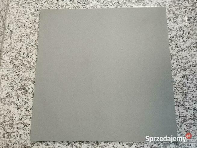 Konglomerat kwarcowy GRIS SERENA 60x60x1,2 szczotka