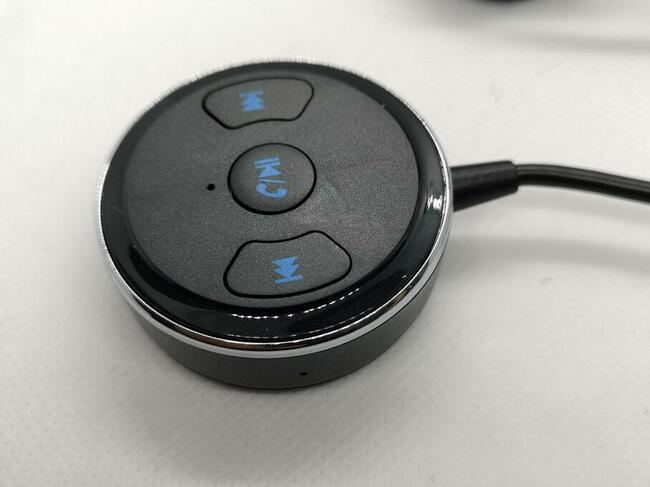 Bezprzewodowy zestaw głośnomówiący Bluetooth 4.1 AUX