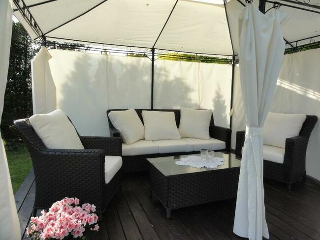 Meble ogrodowe z technorattanu kanapa fotele brązowe