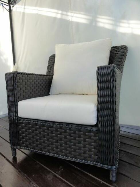 Meble ogrodowe z technorattanu kanapa fotele brązowe