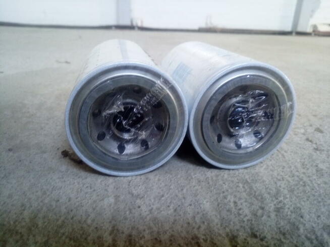 Filtr oleju P558615 Donaldson JCB Fastrac