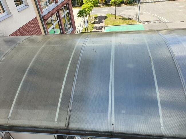 Sprzątanie balkonów usuwanie ptasich odchodów