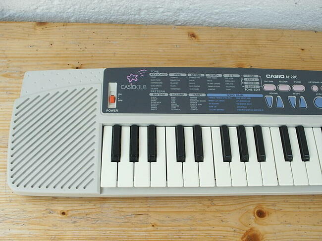 Keyboard dla dzieci Casio M-200