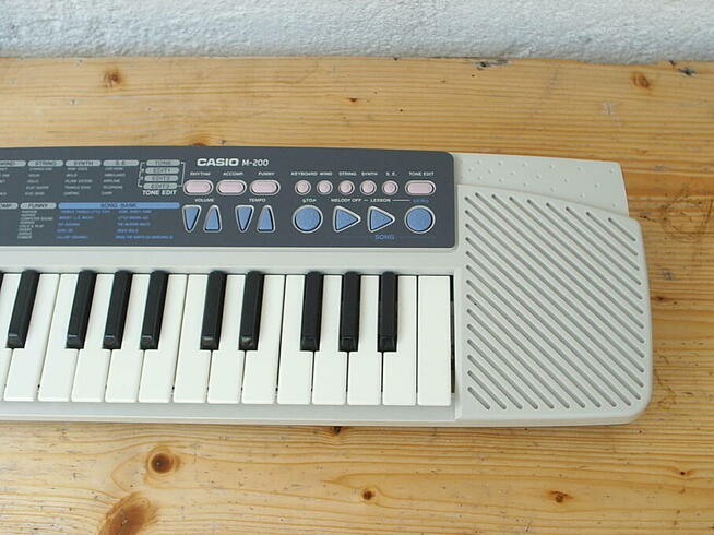 Keyboard dla dzieci Casio M-200
