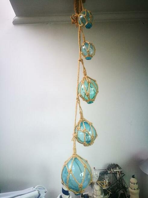 Szklane boje rybackie na sznurku zestaw