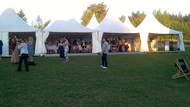 Duży dom na Mazurach dla grup jezioro balia z jacuzzi, plaża